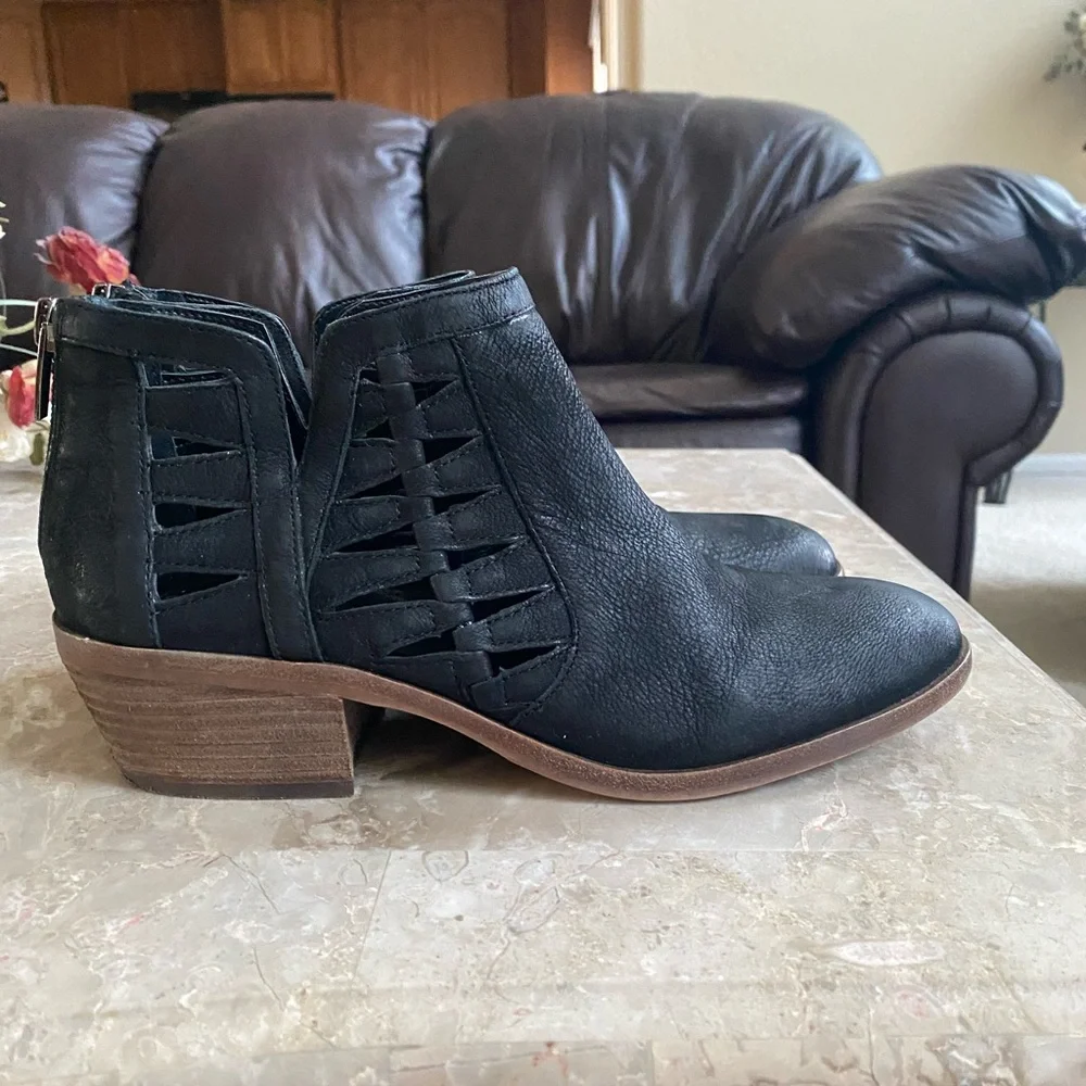Women's Black Ankle Boots - Picture 6 of 10